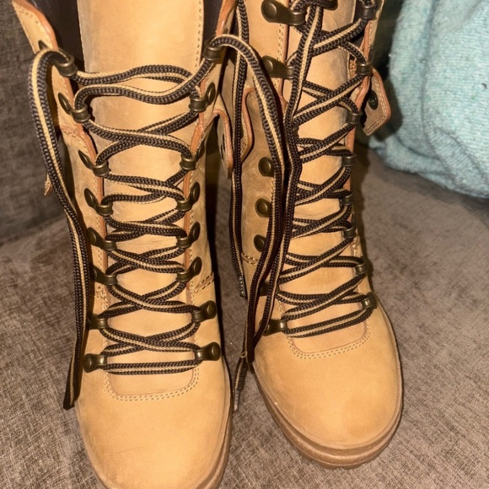 See By Chloé Heeled Lace-Up Boots Tan/Brown Size 9 — Unworn - Picture 3 of 9
